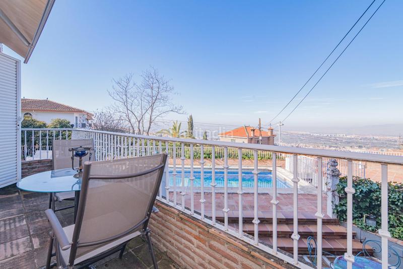 Foto c81e5f34-fa22-4cdd-aefd-d369ae015728. Chalet lujoso chalet en Barrio de la Vega Monachil