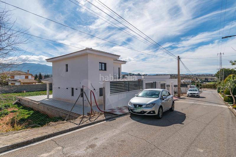 Foto 0eb47252-4929-44d4-83a4-cf11d3353a1b. Chalet  nueva construcción . 5 dormitorios ,3 baños. en Otura