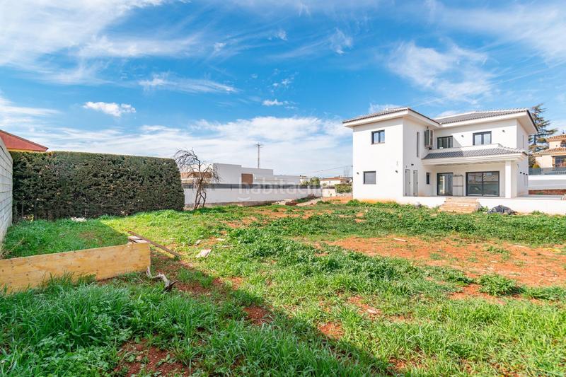 Foto 1d926c28-2bf8-4df2-afc2-40baa87339da. Chalet  nueva construcción . 5 dormitorios ,3 baños. en Otura