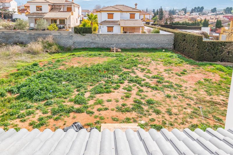 Foto 4d02286f-b583-4fef-88dc-047e1a5ebd39. Chalet  nueva construcción . 5 dormitorios ,3 baños. en Otura
