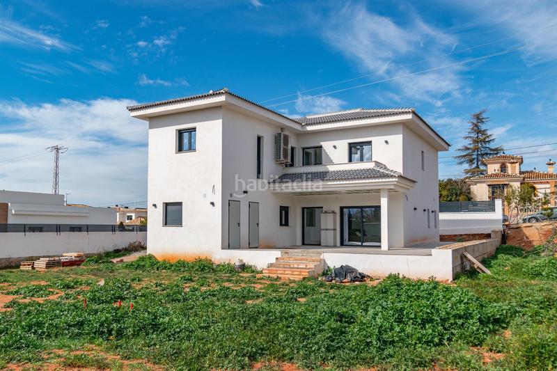Foto 8063266f-1b79-43af-b33d-ddb984a4ce64. Chalet  nueva construcción . 5 dormitorios ,3 baños. en Otura