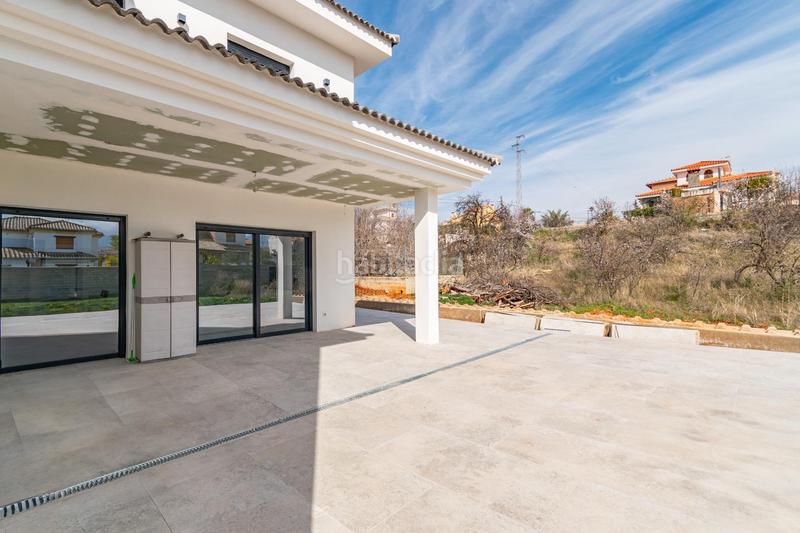 Foto 8d90bcf8-b4bf-446a-b031-a1087ad548ce. Chalet  nueva construcción . 5 dormitorios ,3 baños. en Otura