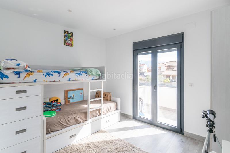 Foto d2a550ea-64ff-48c4-aaf2-a62613ed0f97. Chalet  nueva construcción . 5 dormitorios ,3 baños. en Otura