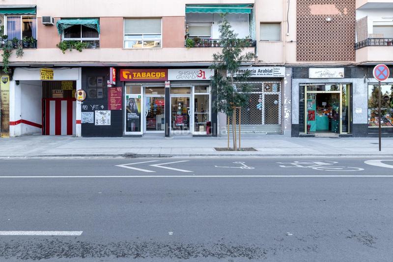 Foto a44d2ed3-256c-46c6-b70c-094ecd65eb21. Location local commercial dans calle calle arabial 68 dans Granada