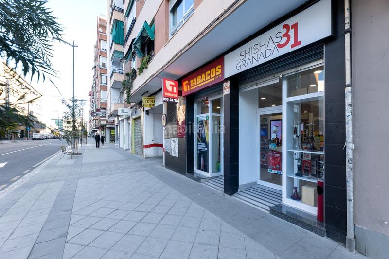 Foto e7fc8514-1d57-4cb3-84c7-9e2fcedc8b06. Location local commercial dans calle calle arabial 68 dans Granada