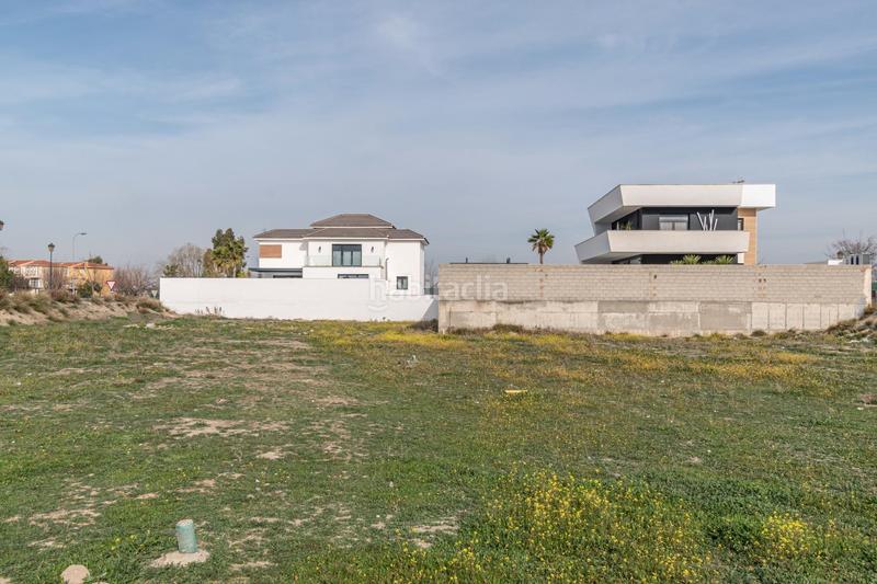 Foto 187b3295-1f98-47b8-9fb7-a9c13419e184. Terreno residencial en de los alcornoques 1 en Residencial Triana - Barrio Alto Gabias (Las)