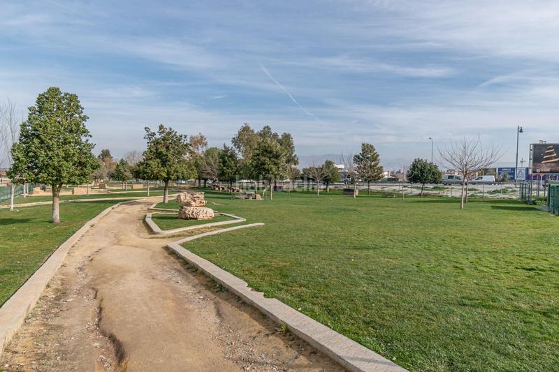 Foto 7dbe2334-b1b3-48e9-a56f-f22a979a2643. Terreno residencial en de los alcornoques 1 en Residencial Triana - Barrio Alto Gabias (Las)