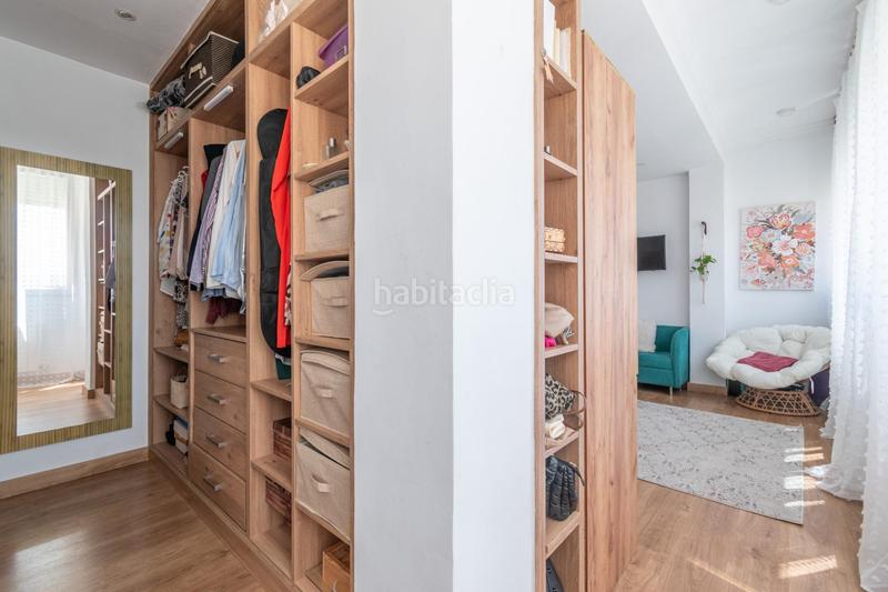 Foto 9a8dbed1-5f8b-4402-be76-8ba2cd104219. Ático en calle tinar 19 ático dúplex de ensueño con terraza y vistas a sierra nevada en Albolote