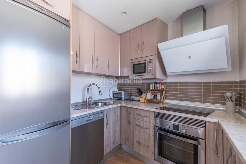 Foto e00e170a-97ba-444f-b25b-3c8cdffcce39. Ático en calle tinar 19 ático dúplex de ensueño con terraza y vistas a sierra nevada en Albolote