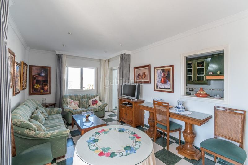 Foto 39300b4c-0beb-4f95-983b-e8580bd809c4. Appartement dans avenida avenida andalucia 6. 6 dans Salobreña