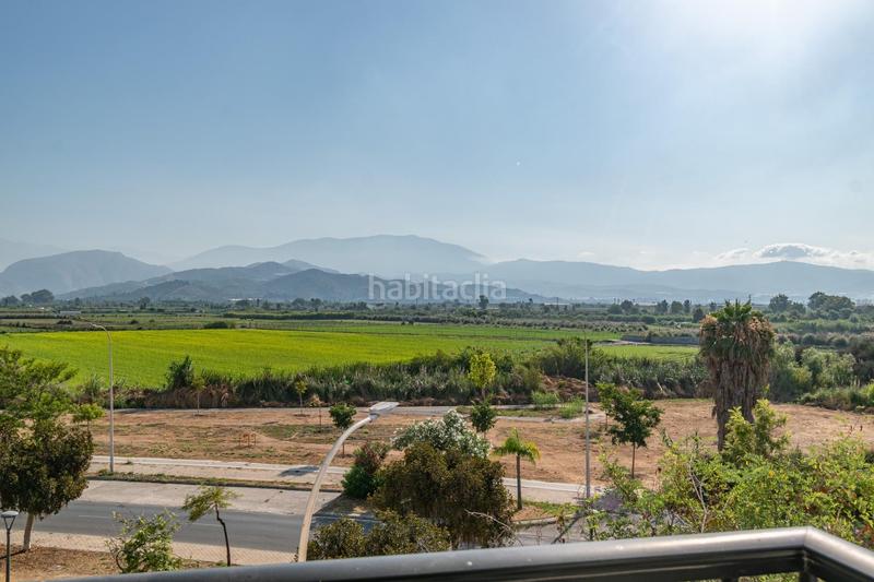 Foto 4db38cbc-68d5-4f57-a14e-78ca5f22eaba. Appartement dans avenida avenida andalucia 6. 6 dans Salobreña