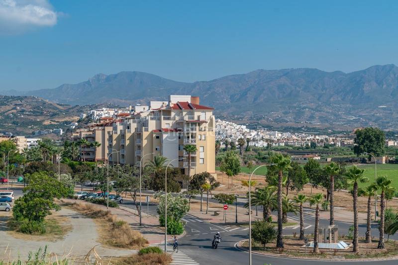 Foto 687f75e1-65db-4fec-adf6-153bce906109. Appartement dans avenida avenida andalucia 6. 6 dans Salobreña