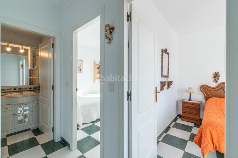 Foto b7b46bbb-c2d2-45a7-a70f-0ad8873180d6. Appartement dans avenida avenida andalucia 6. 6 dans Salobreña