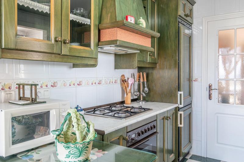 Foto c004bb7d-b4cd-4309-ab6c-a0514143098f. Appartement dans avenida avenida andalucia 6. 6 dans Salobreña