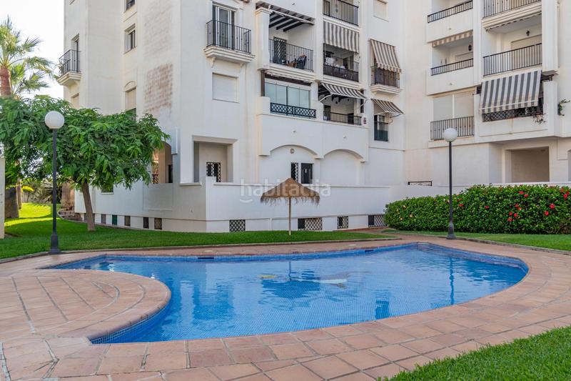 Foto c18d6a6b-6ed1-4367-963f-922a8d4c8c5b. Appartement dans avenida avenida andalucia 6. 6 dans Salobreña