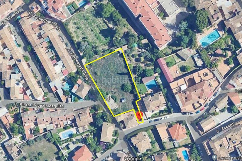 Foto 0432d711-20d1-4be9-8062-f834a5d706e1. Terreno residencial magnifico solar en el centro de la zubia en Zubia (La)