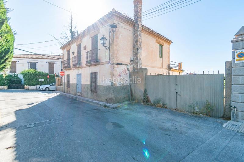 Foto e2687f6c-c580-4a89-bdf0-6433d18faffb. Terreno residencial magnifico solar en el centro de la zubia en Zubia (La)