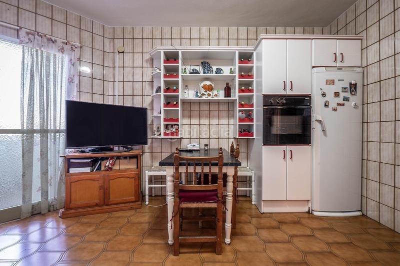 Foto b6ee0d5a-0d9f-441e-8942-b36d1fa11688. Piso  céntrico con 3 grandes habitaciones, 2 baños, terraza, cocina, despensa y lavadero. garaje opcional en Albolote