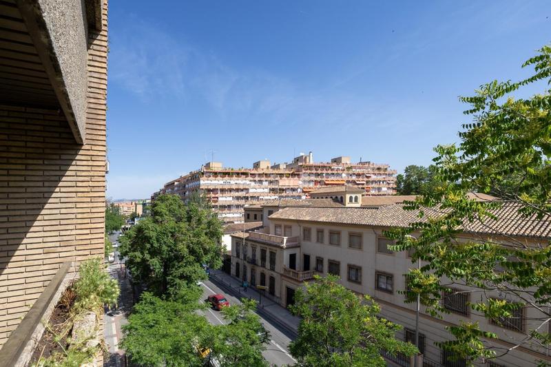 Foto 84dc638c-8abe-453d-b2ff-b388eb8e22e8. Location appartement avec chauffage parking dans Pajaritos Granada