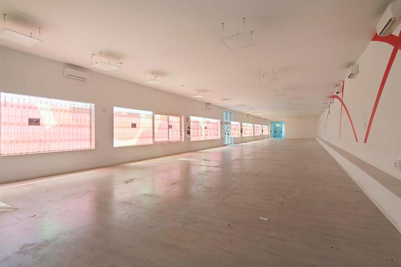 Foto 0ead46b2-b513-409b-8cb4-659dd8b61193. Bâtiment à usage industriel dans Pulianas