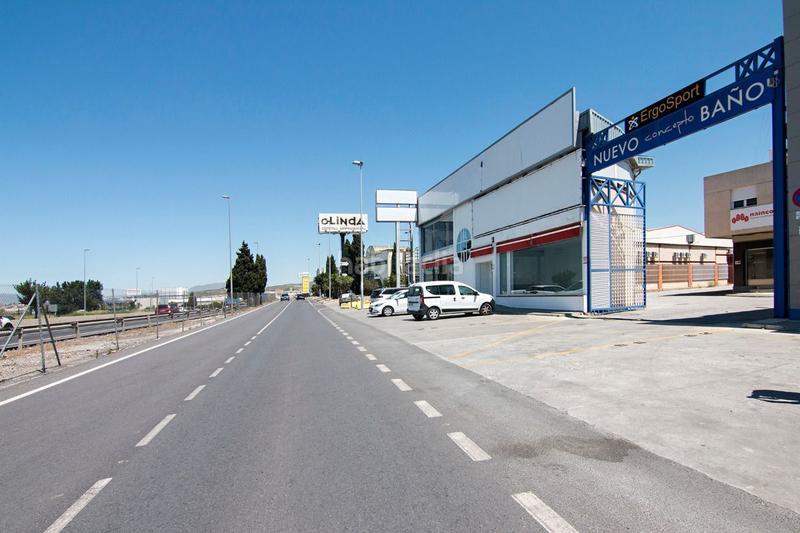 Foto 2c782bd4-15d1-42dc-b8c0-ac4604735f1a. Bâtiment à usage industriel dans Pulianas