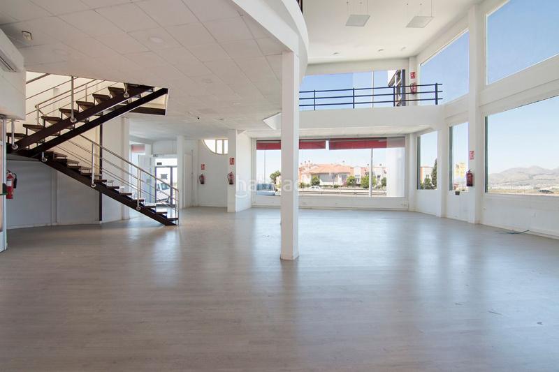 Foto e2550ee5-8ffe-469a-9eb7-c6f0ff0de948. Bâtiment à usage industriel dans Pulianas