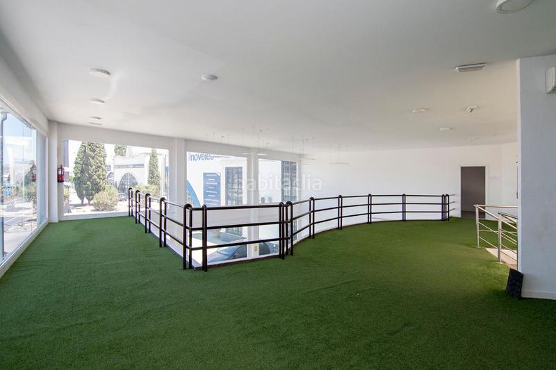 Foto e5c7946a-bff1-445e-afab-b5127ae7db84. Bâtiment à usage industriel dans Pulianas