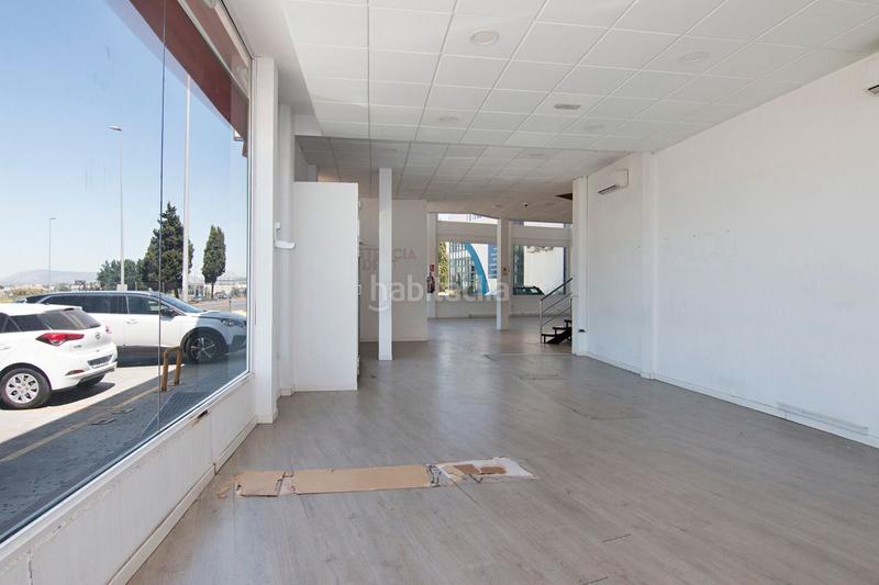 Foto f50b1dd8-1c81-4845-820b-cca0b39c65a8. Bâtiment à usage industriel dans Pulianas