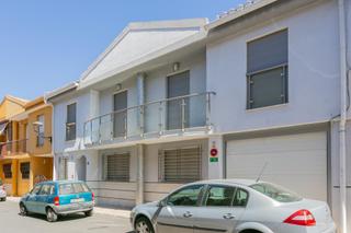 Chalet  Borreguiles. Casa adosada en venta en maracena  camino de albolote