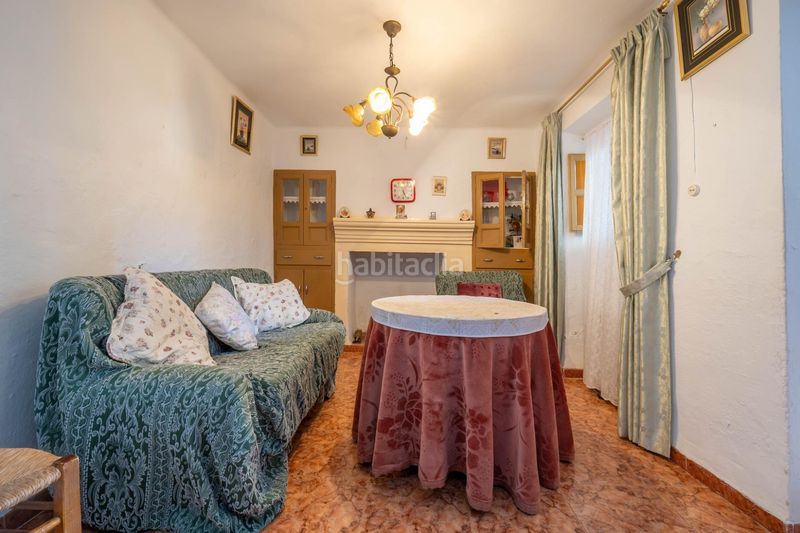 Foto aeadea28-3bf6-42eb-8962-c76d1551342f. Casa a Albuñuelas