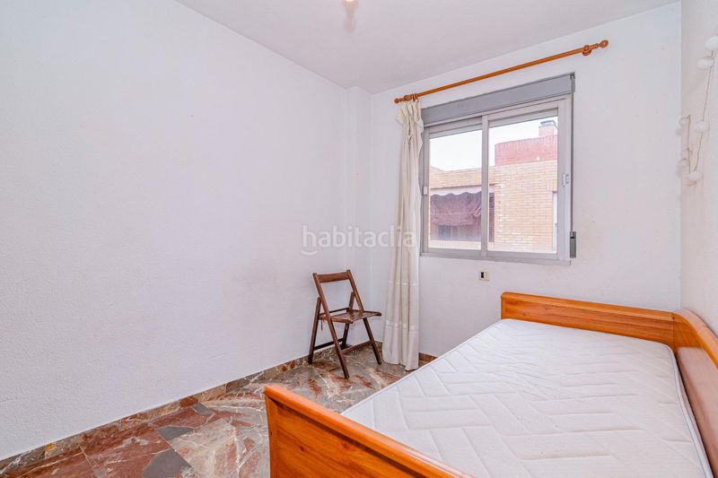 Foto 2bf8bfcf-3cd0-4650-8f12-9109816012fe. Dúplex amb aparcament a Joaquina Eguaras Granada