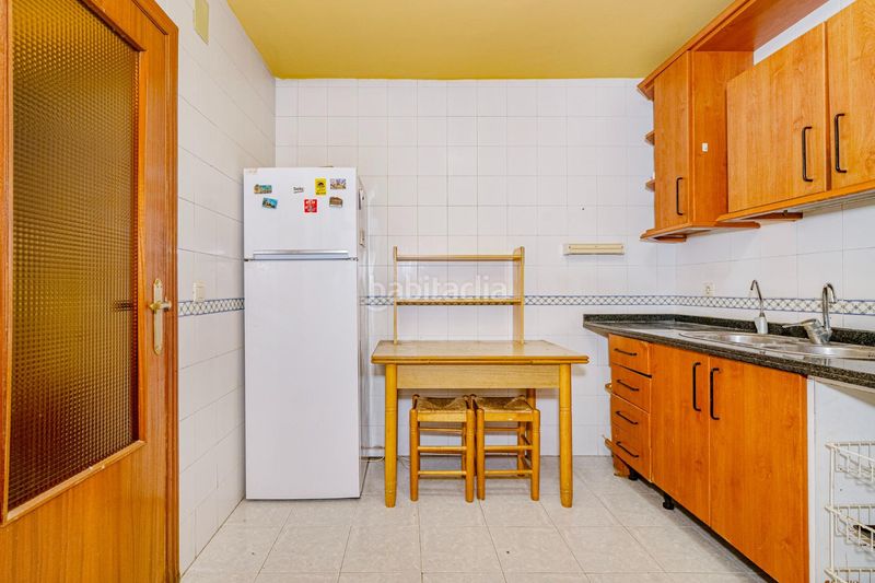 Foto 65ecb3b5-076c-4267-84a2-f9913ce4dd43. Dúplex amb aparcament a Joaquina Eguaras Granada