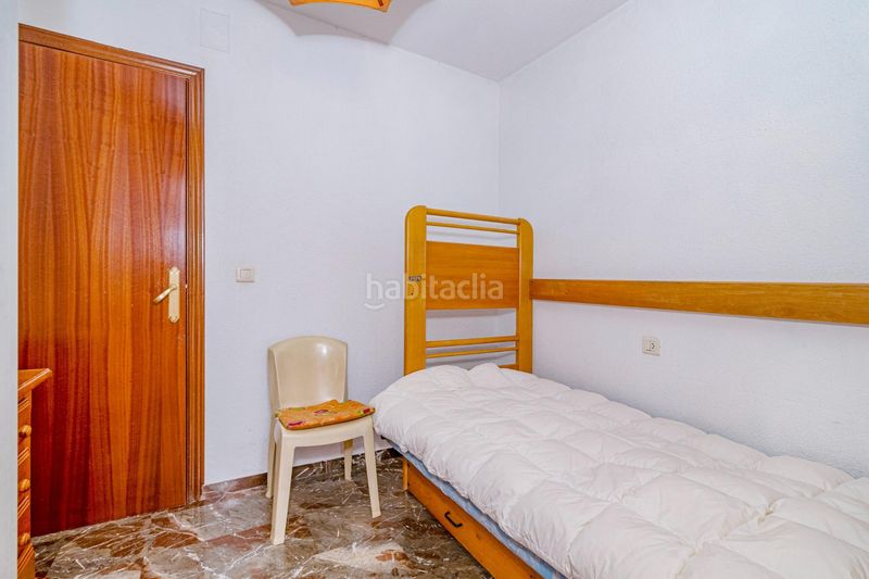 Foto 6c41ae47-d0eb-465a-bc54-818cf438db7b. Dúplex amb aparcament a Joaquina Eguaras Granada