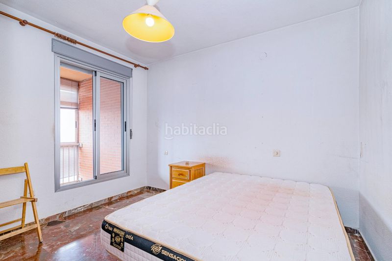 Foto 6f9d710c-d58e-4d05-ae83-10f8947e69ee. Dúplex amb aparcament a Joaquina Eguaras Granada