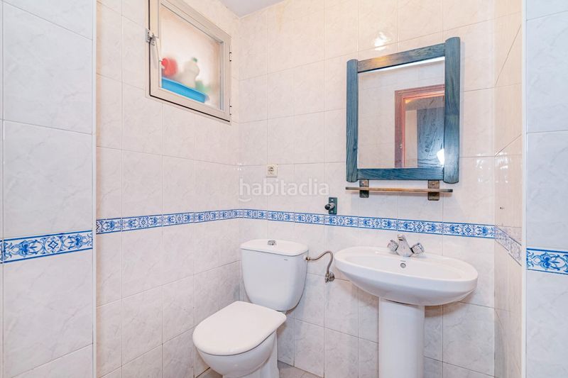 Foto 83a9b4a9-1d1a-44d5-a04b-856f15dd4070. Dúplex amb aparcament a Joaquina Eguaras Granada