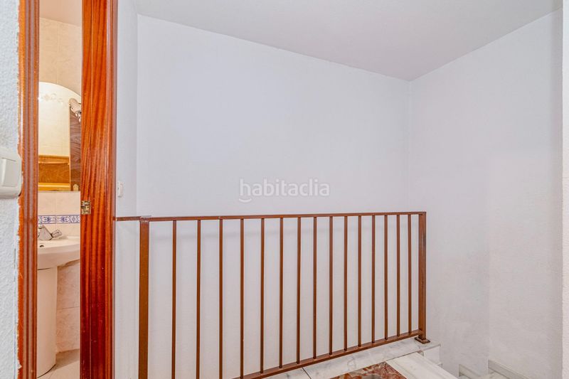 Foto 9b94b835-b4bb-4c34-bf9e-38ac54dc4466. Dúplex amb aparcament a Joaquina Eguaras Granada