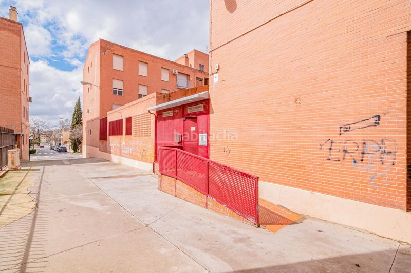 Foto b9f6ecf9-d735-491b-bc2f-2f1da9d5fc3c. Dúplex amb aparcament a Joaquina Eguaras Granada