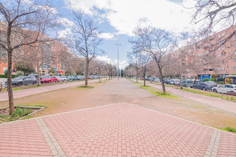 Foto cc0c978e-2710-4a02-8265-ed76123b910c. Dúplex amb aparcament a Joaquina Eguaras Granada