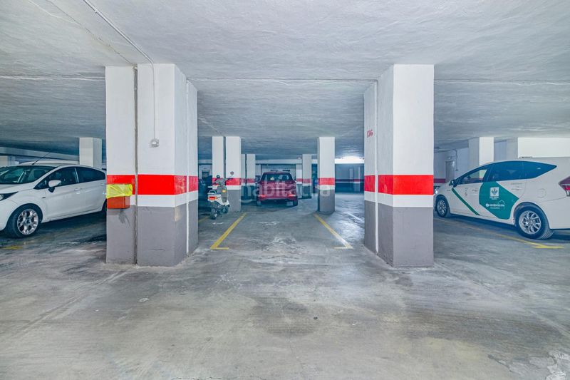 Foto f1a6121f-97ea-46e9-b736-0054b34cc28a. Dúplex amb aparcament a Joaquina Eguaras Granada