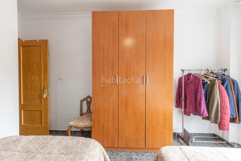 Foto f92582ff-05f0-407a-994c-6d980cdd7931. Casa aparellada amb aparcament a Atarfe