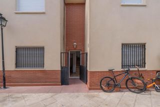 Casa a schiera  Calle encantado. Casa adosada vpo en esquina dentro de residencial