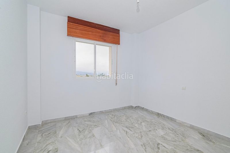 Foto 318e0e4d-e2ee-4f22-80d1-ab044f78bfa0. Pis amb piscina a Salobreña costa Salobreña