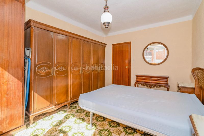 Foto df186678-0b38-4b90-b881-83c98a30cd57. Pis a Pajaritos Granada