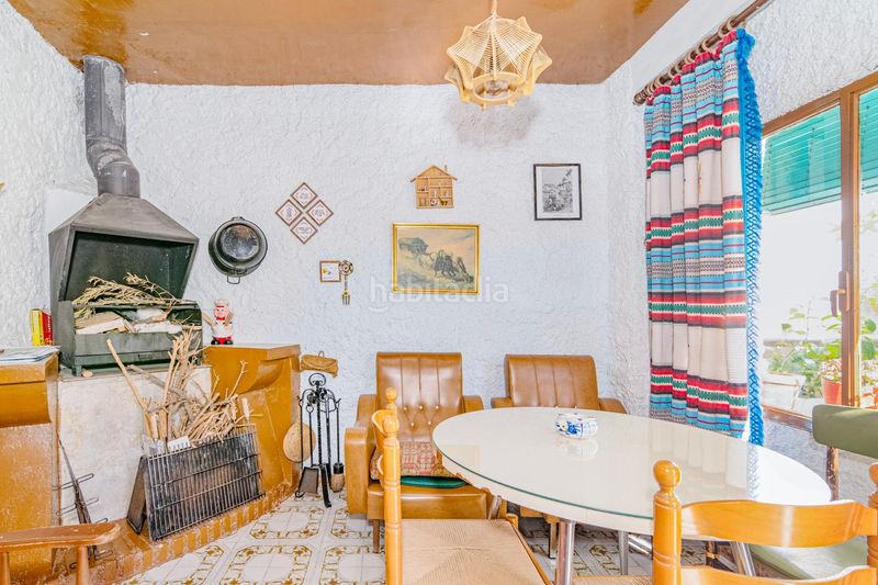 Foto f5be3891-d558-4933-93c1-9c3006e3b78c. Casa adossada amb aparcament a Atarfe