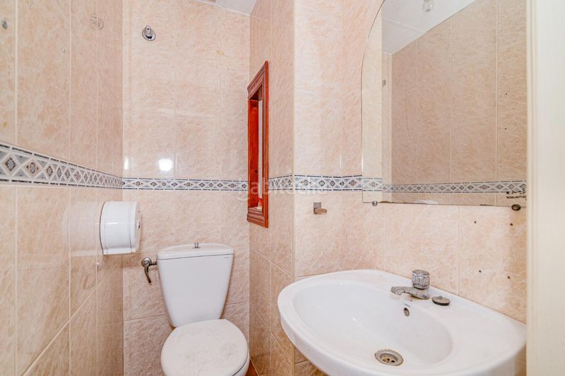 Foto 1fad88fa-9f8f-4918-b151-5c2b42606fe2. Local comercial a Santa Fe