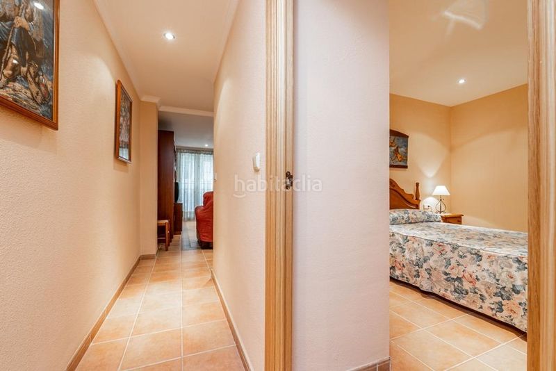 Foto 3d5ad620-afd7-454f-80ce-32afb38f276a. Piso en calle calle almona vieja 7 piso en el centro , totalmente reformado con dos grandes dormitorios y un baño en Granada