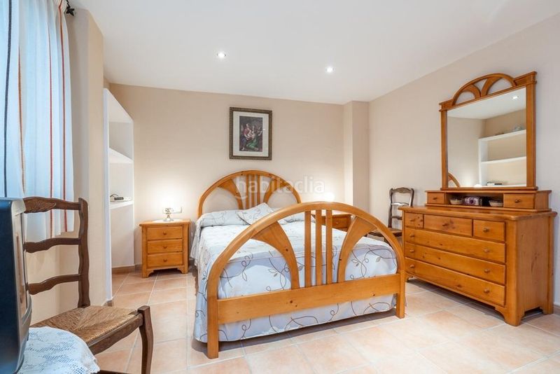 Foto d16f3a07-7320-4ae6-af8f-dbf574e43b17. Piso en calle calle almona vieja 7 piso en el centro , totalmente reformado con dos grandes dormitorios y un baño en Granada