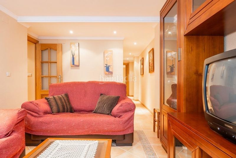 Foto e988696c-8cb0-4aef-888f-94d5034d397d. Piso en calle calle almona vieja 7 piso en el centro , totalmente reformado con dos grandes dormitorios y un baño en Granada