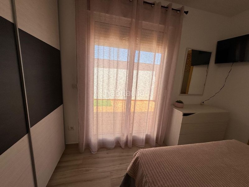 Foto a9798a8e-9e79-4c4d-ab22-9a4f2f456b89. Àtic amb aparcament a Láchar