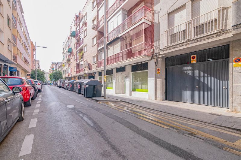 Foto 8b0f92a9-9e94-48ae-8794-8c3e0b53bc38. Aparcament cotxe a Pajaritos Granada